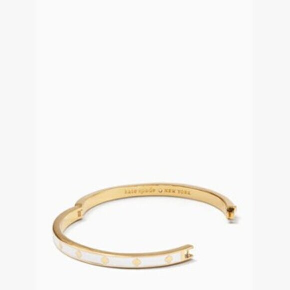 Kate Spade Spot the Spade Enamel Hinged Bangle Bracelet NWOT - Picture 2 of 4
